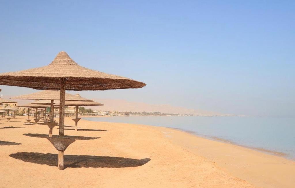 Sea View Villa Ain Bay: Spacious 5-Bedroom Retreat in Ain Sokhna Ain Sukhna Exterior photo